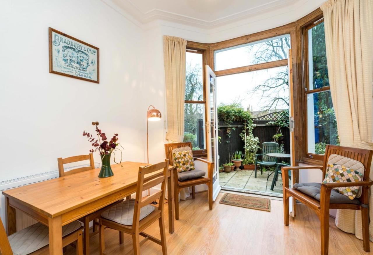 New Stylish 1 Bedroom Flat With Garden * Londra